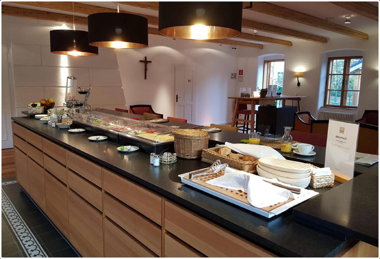 Hotel Zum Glockenturm Marktl 외부 사진